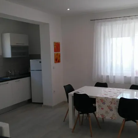 Tomic Apartment