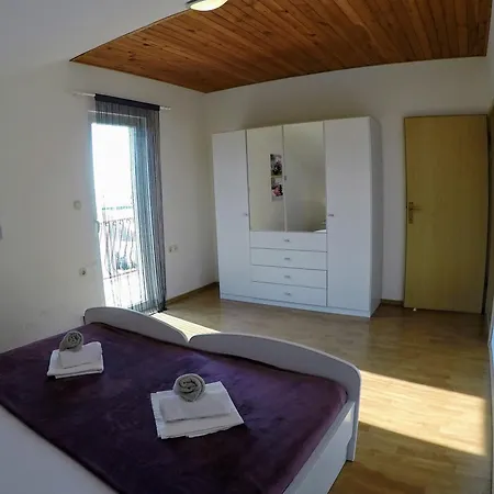 Apartment Tomic Dugi Rat