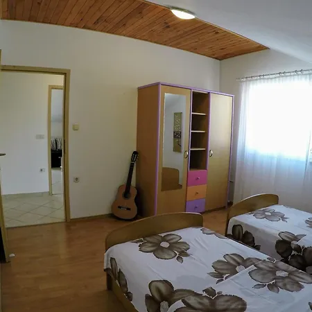 Apartment Tomic