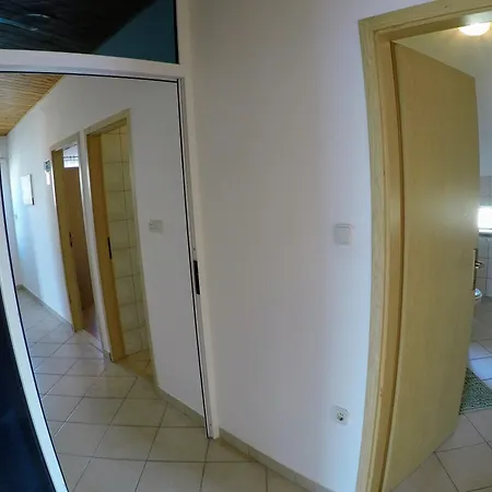 Apartment Tomic *