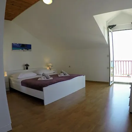Apartment Tomic Dugi Rat