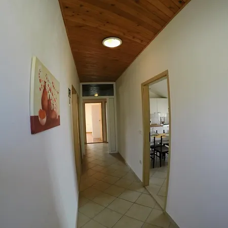 Tomic Appartement Dugi Rat