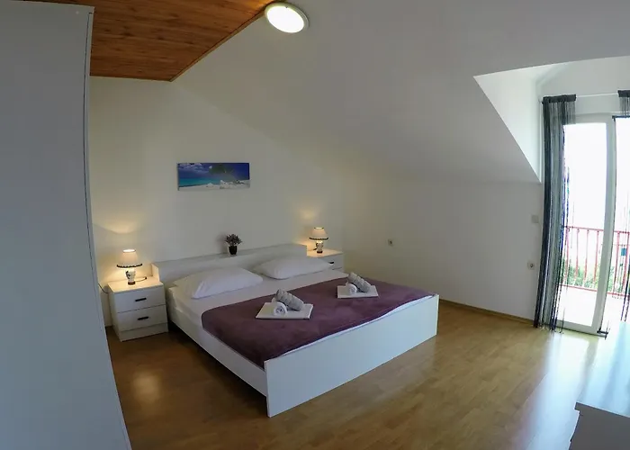 Apartment Tomic *